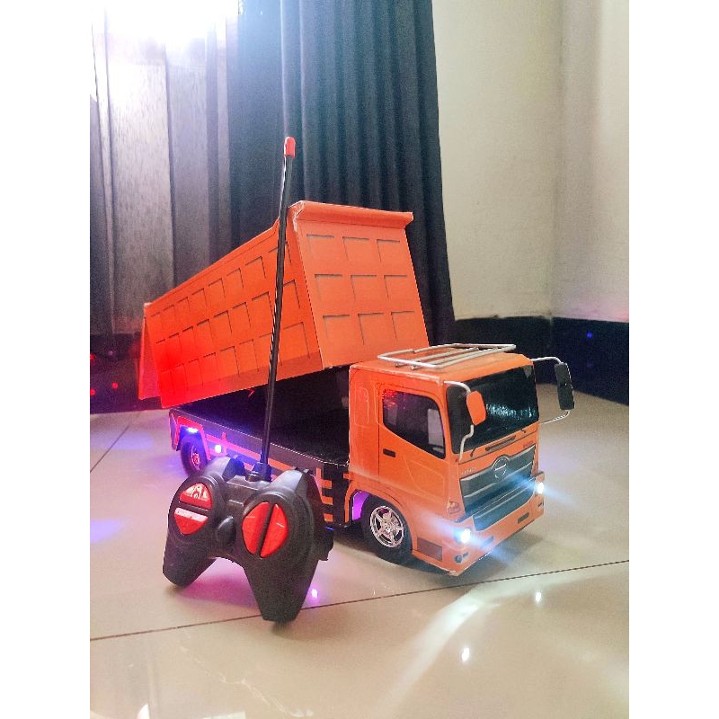 PROMO MAINAN DUMP TRUK RC_Mainan Miniatur Truk Dump HINO 500 Remot Lampu