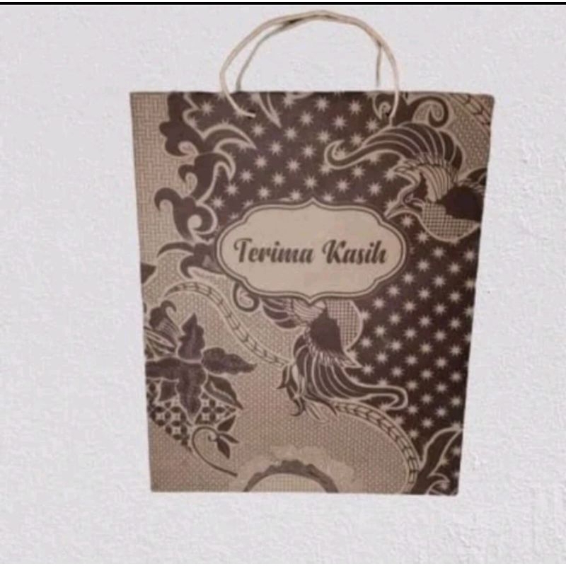 

50 pcs paper bag sedang ukuran 21x17x5 cm