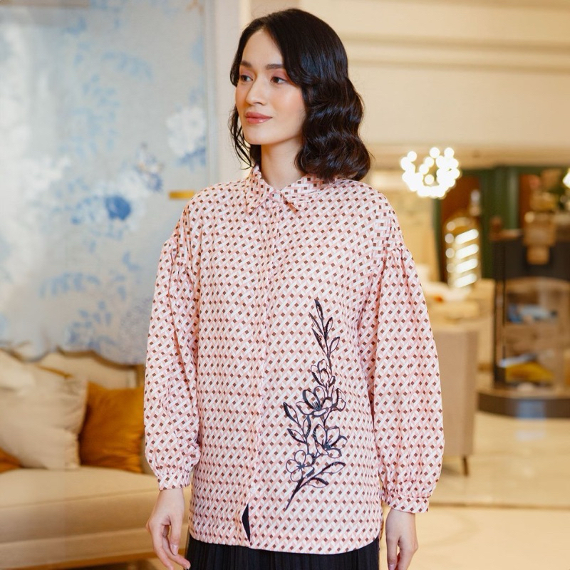 HC X SABRINA ODETTE PEACH BROWN BEADED TOP BY HIJABCHIC