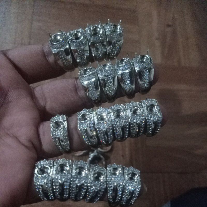 RING TABUR ZIRCON MICROSETING DIM MINIMALIS