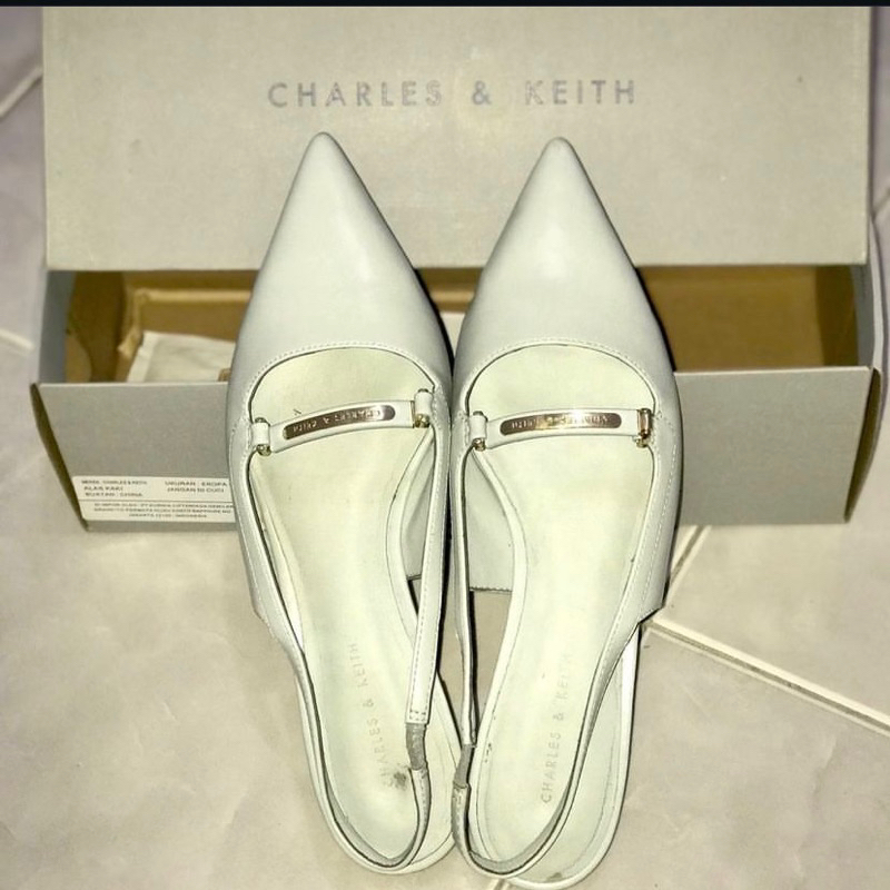 flatshoes charles and keith 100% original