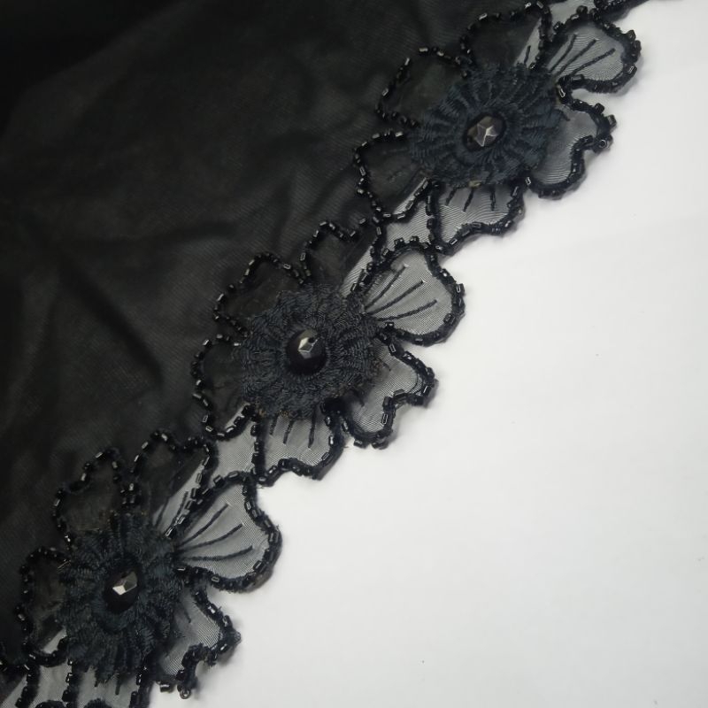 Sayyaal - Pashmina arab hitam mewah renda payet