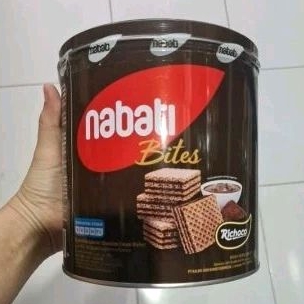 

nabati bites wafer cream kaleng