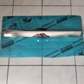 Trunklid Chrome Bagasi Luxio Original