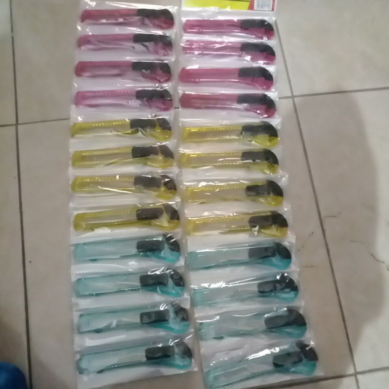 

kater ukuran tanggung
