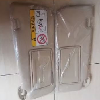 sunvisor yaris 2016