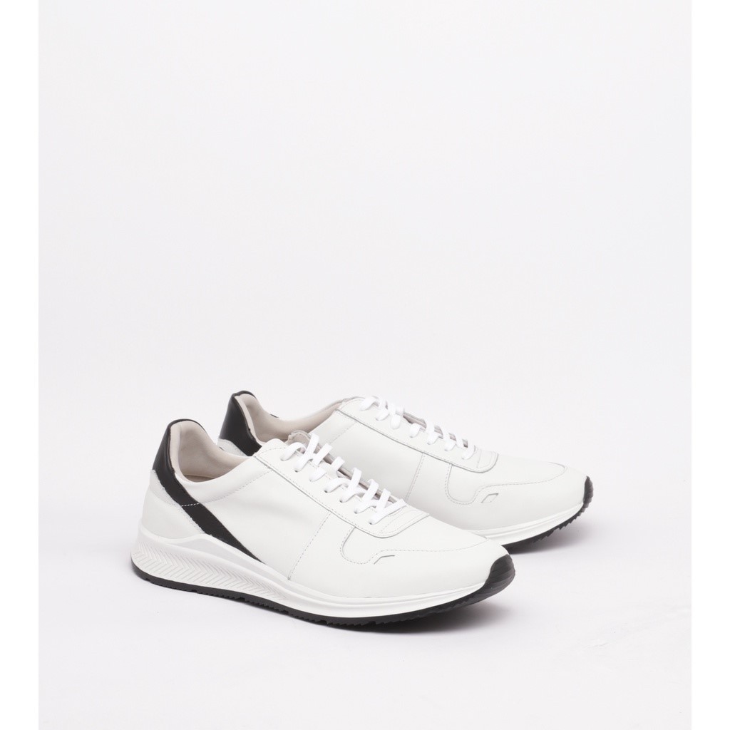 Buccheri Sepatu Pria Tali Bertoldi:MG3072-W