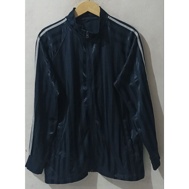 Jaket tracktop salur no brand