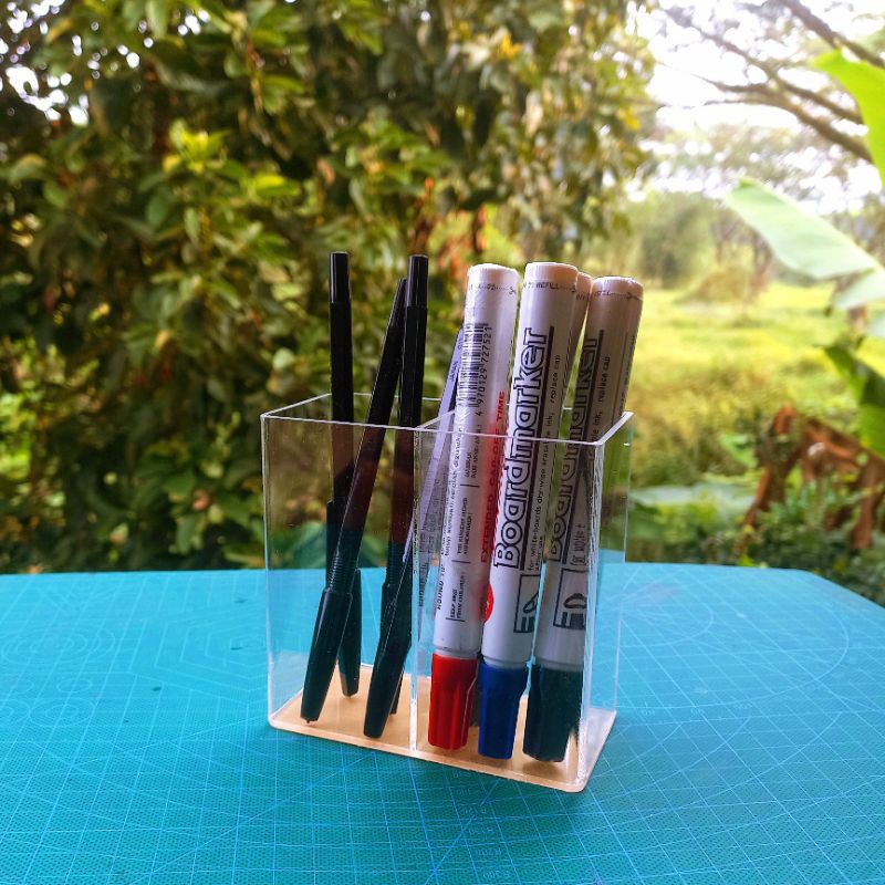 

kotak akrilik tempat alat tulis / tempat brush