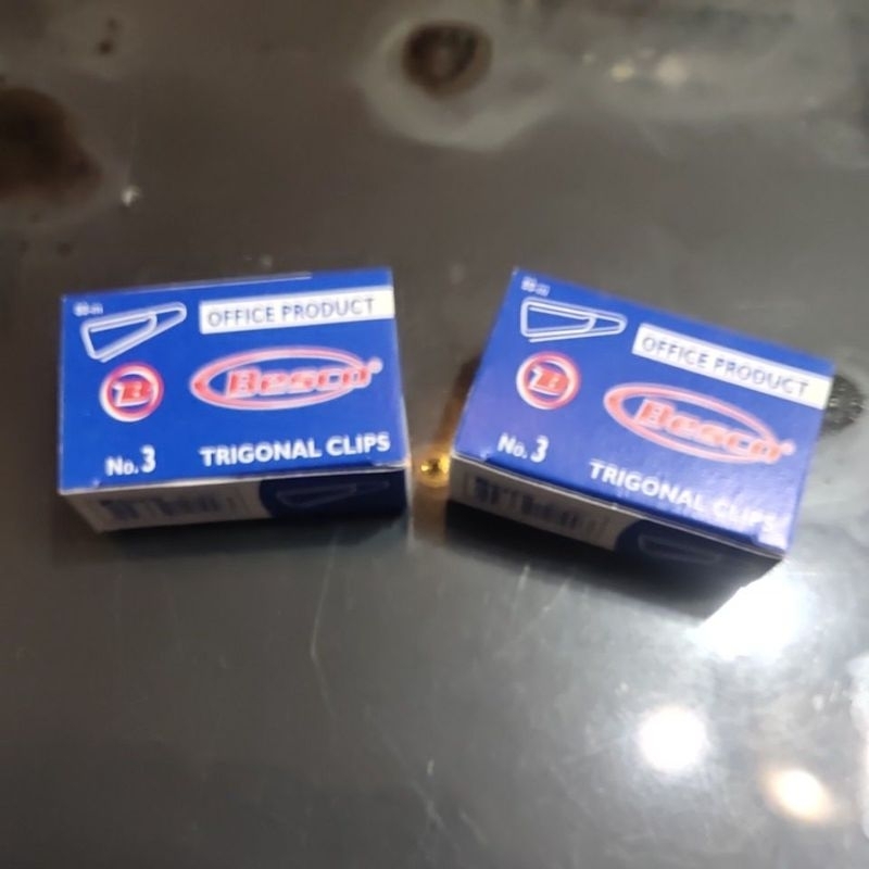 

Klip Atom Triagonal No 3 Bessco/V Tro Paper Klip Harga per box kecil