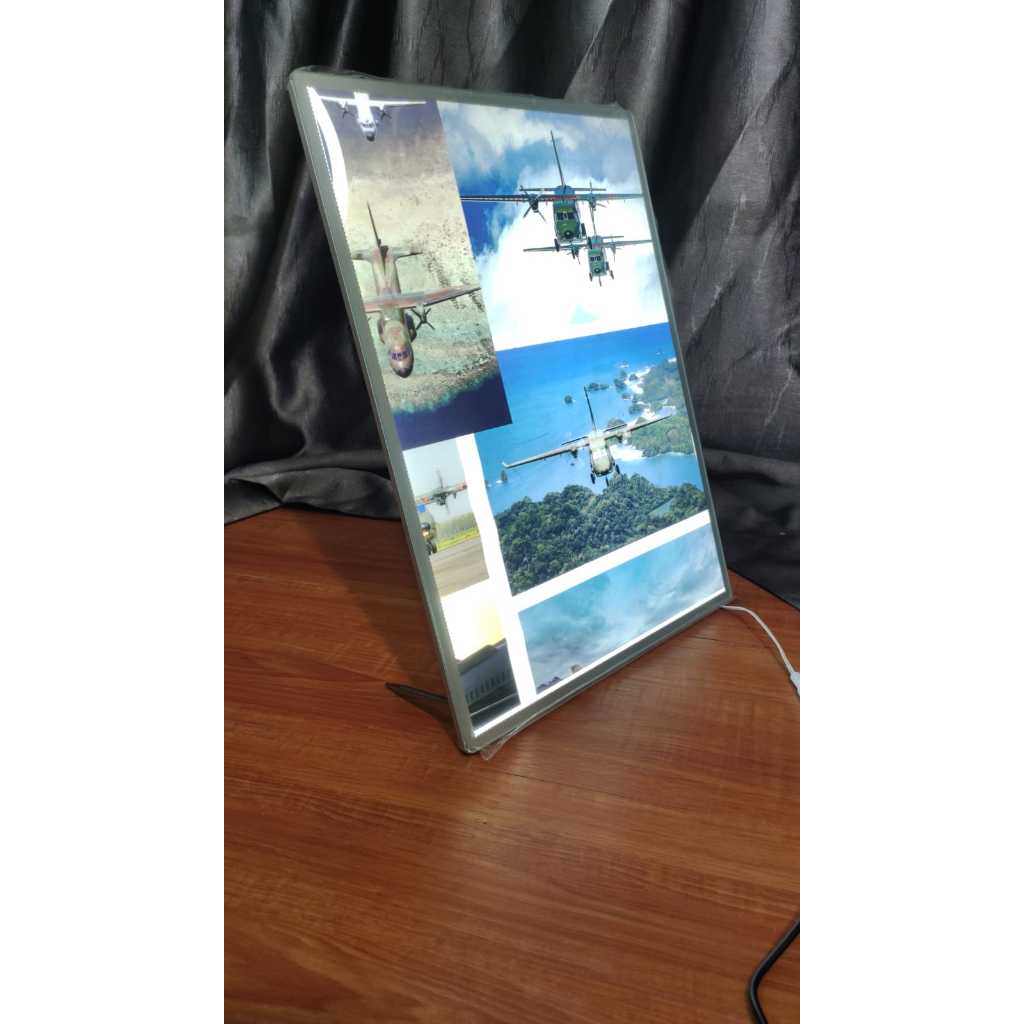 

SLIM LED FRAME POSTER PROMOSI / UKURAN A3 FRAME LED KAKI PIN STAINLESS