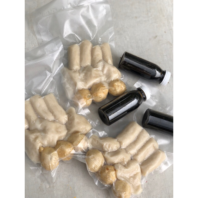 

Pempek campur