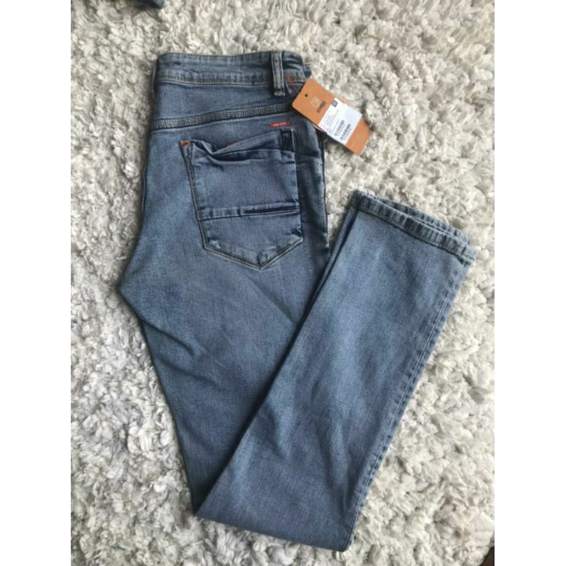 Celana Panjang Jeans Emba Pria