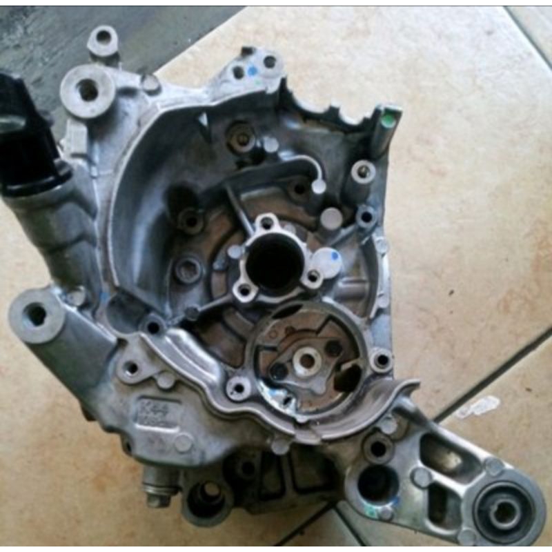 Krangkas Kanan Kalter Mesin Kanan Crankcase HONDA BEAT FI ESP Original Copotan Motor