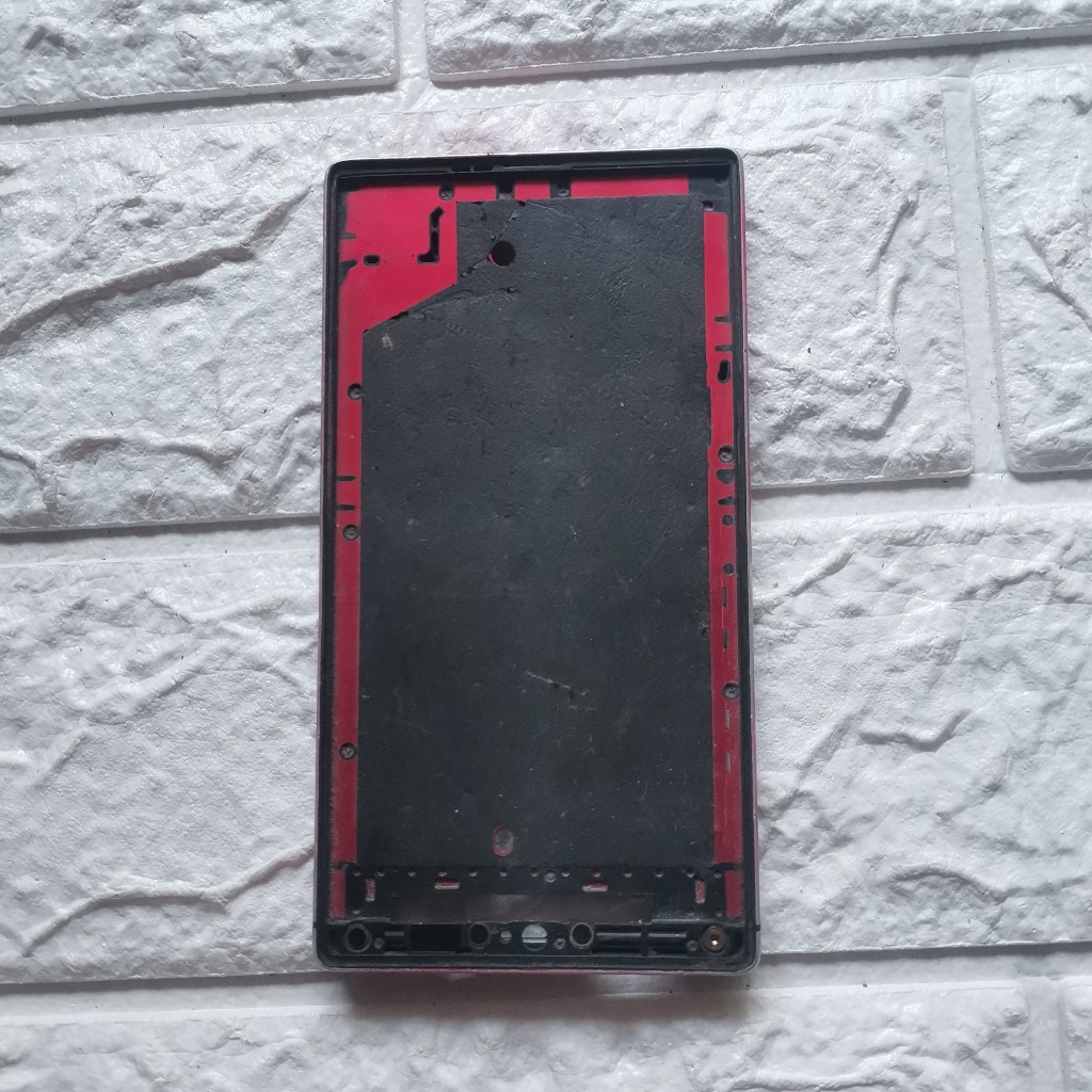 Frame Sharp Aquos Xx 304SH Tatakan LCD Original Copotan - Dudukan Layar HP