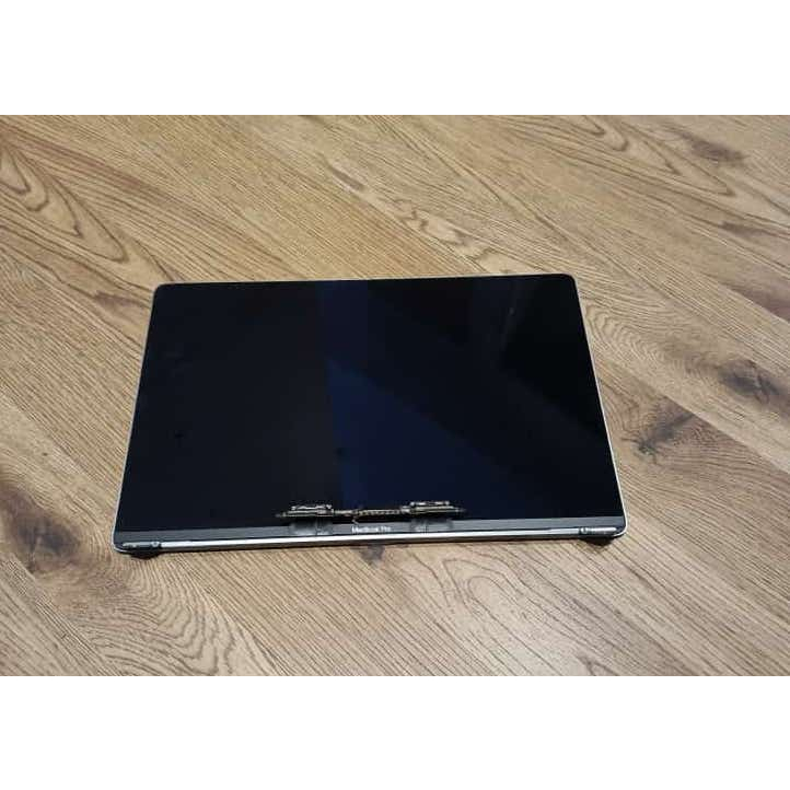 Original LCD Macbook Pro 15” A1990 2018 2019 bekas