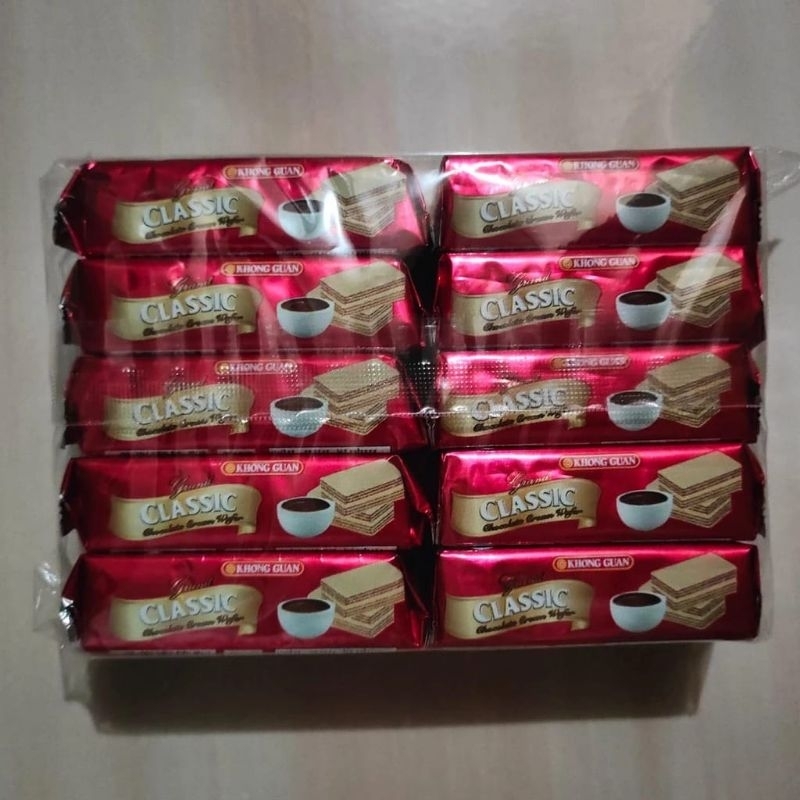 

biskuit grand wafer classic khong guan isi 10pcs