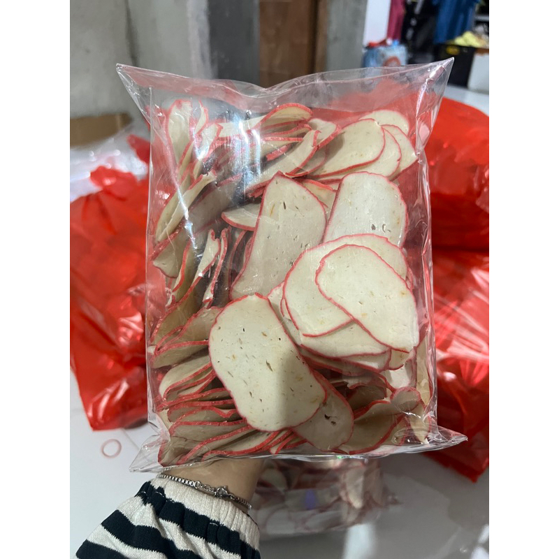 

KERUPUK IKAN MENTAH BERAT 500gram