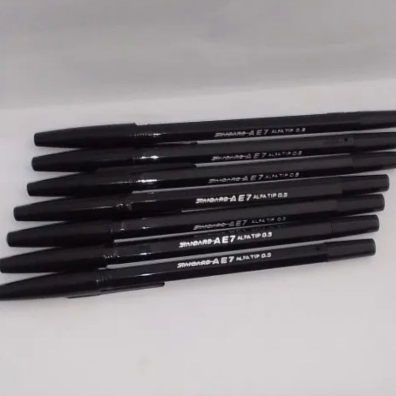 

PULPEN WARNA HITAM MERK GREEBEL ISI 12 + 1