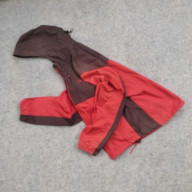 jacket outdoor packable gorpcore nike ACG 2 tone super cakep banget