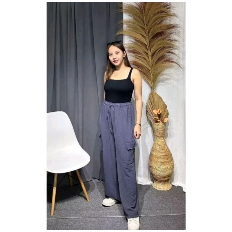 Celana Cargo Cringkle Airflow Wanita - Celana Panjang Pocket Kargo Bawahan Wanita Terlaris