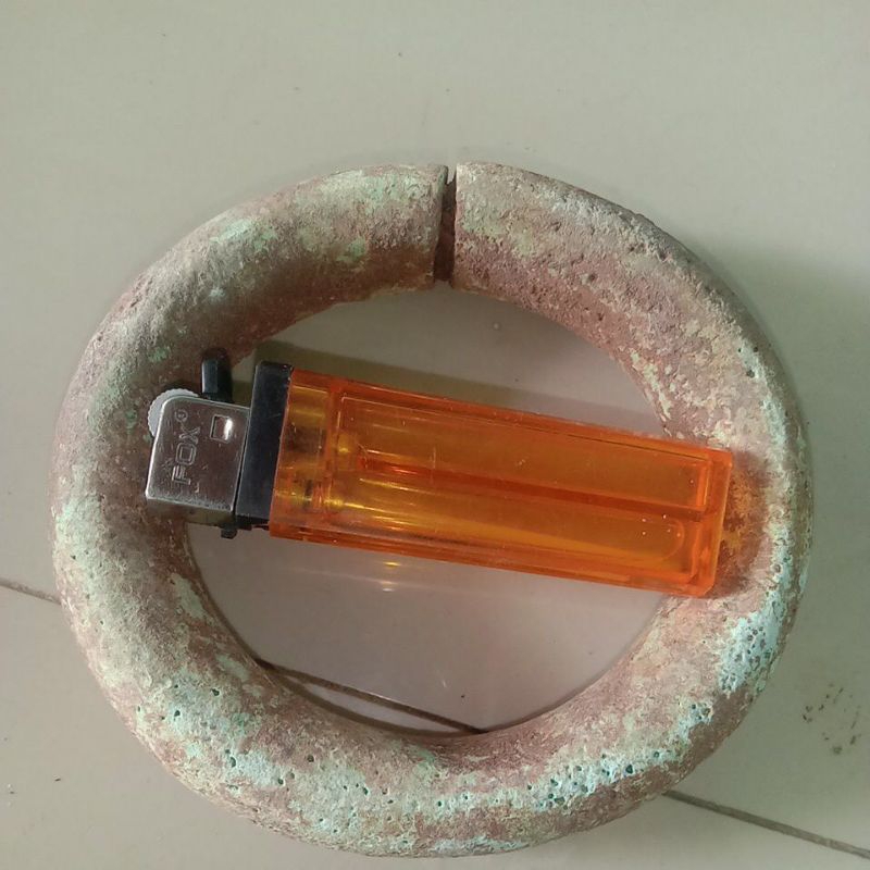 temuan kuno gelang kaki jaman kerajaan.