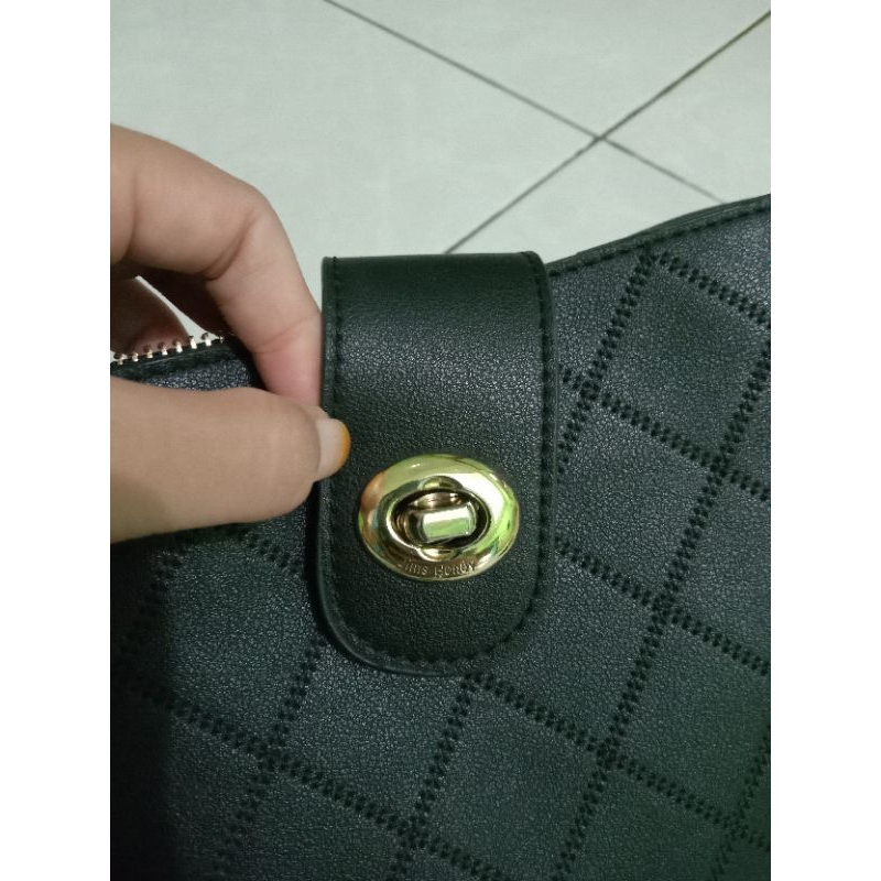 preloved Stella bag jims honey hitam