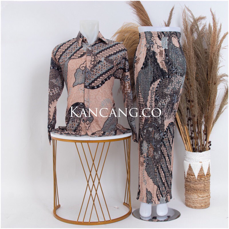 BATIK COUPLE / BATIK COUPLE PASANGAN / BATIK SERAGAMAN / BATIK MURAH / BATIK WISUDA / BATIK LAMARAN 