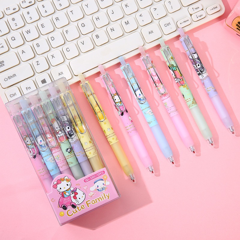 

CAPY STORE / Pen HELLO KITTY CINNAMOROLL KORUMI POCHACHO MY MELODY POM PURIN SET isi 12 pcs / 0.5 mm Pulpen Sanrio karakter push pen gel metal clip.