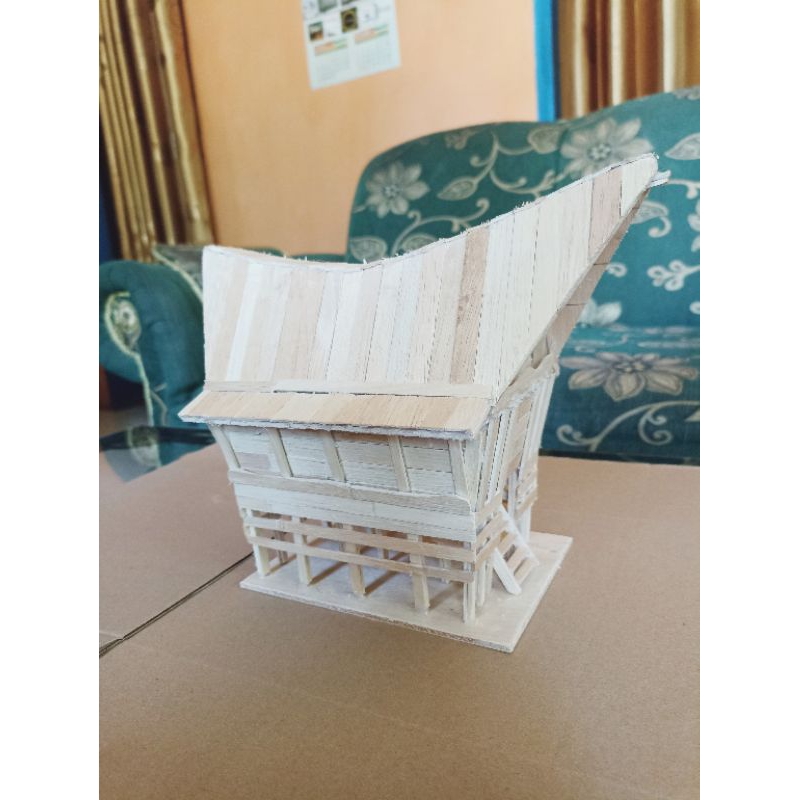Rumah bolon dari Batak / Miniatur Rumah adat Batak Sumatera Utara