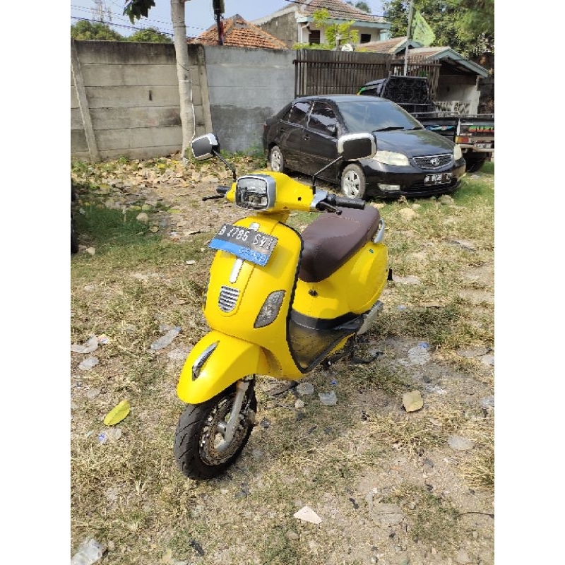 Motor Listrik Uwinfly T3 Yellow Surat-surat Lengkap / Molis Model Vespa / Molis Uwinfly Kuning