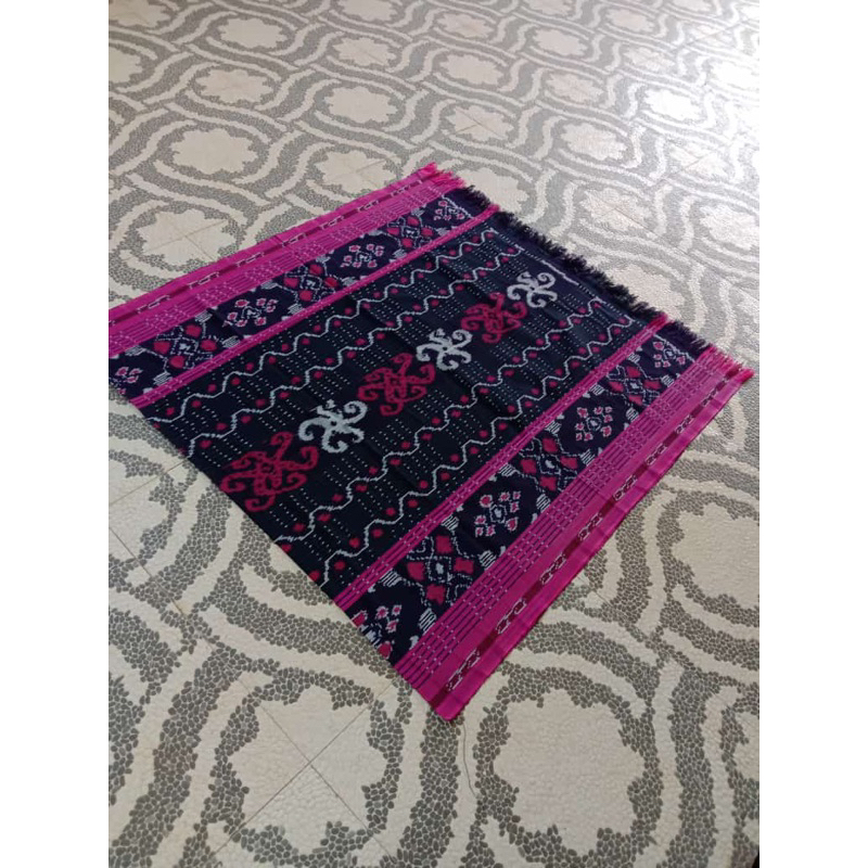 kain tenun ethnic blanket motif asmat dayak kalimantan timur