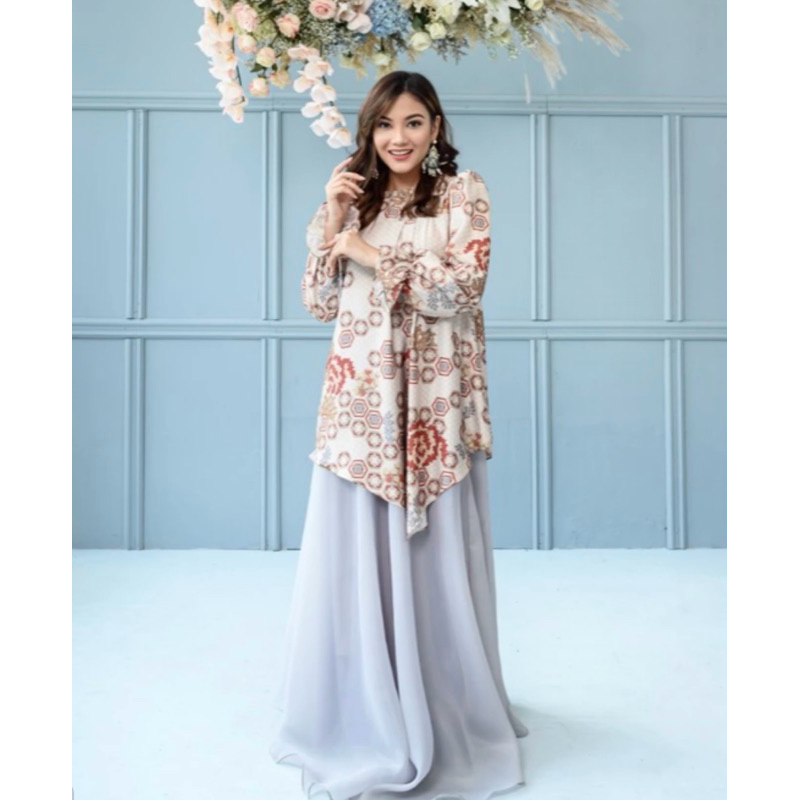 Zalina blouse Wearing Klamby