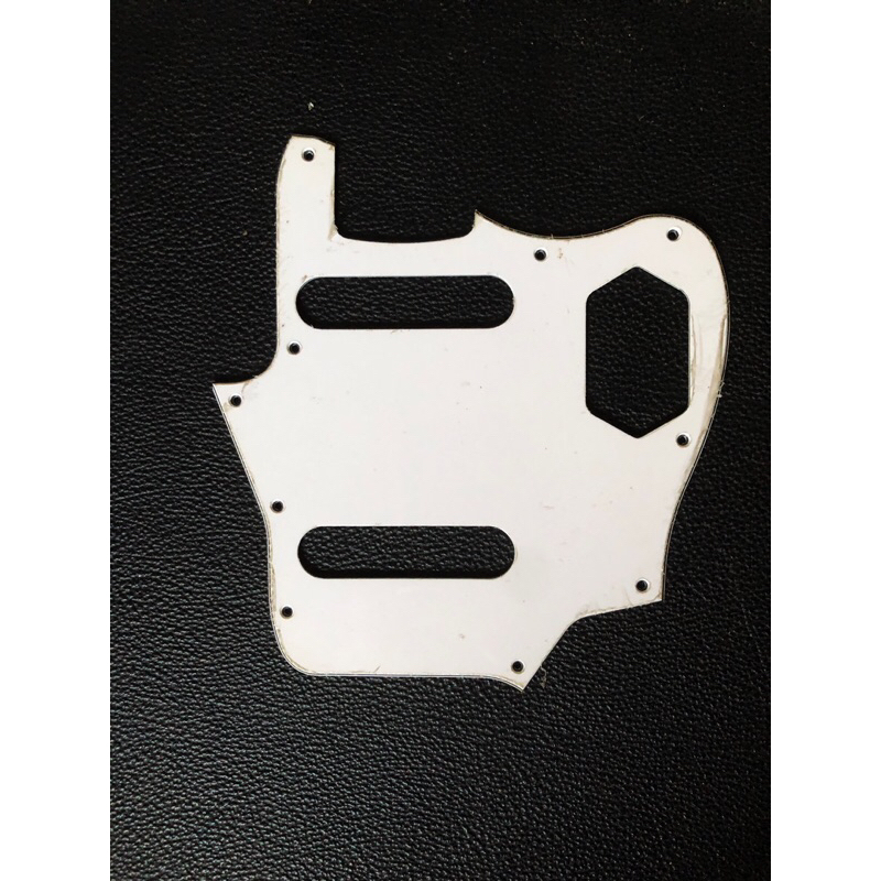 Pickguard Guitar Fender/Squier Jaguar 3ply White