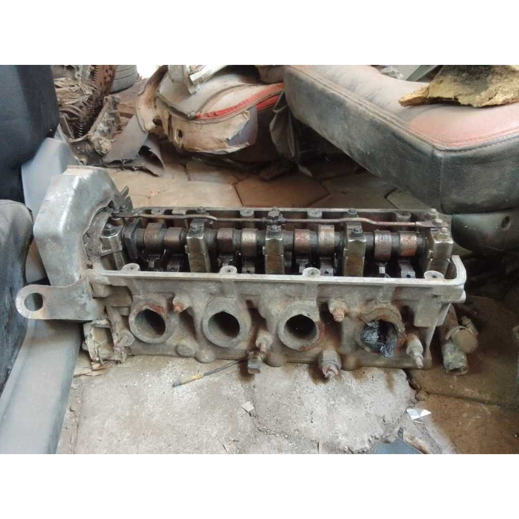Cylinder Head BMW 318i