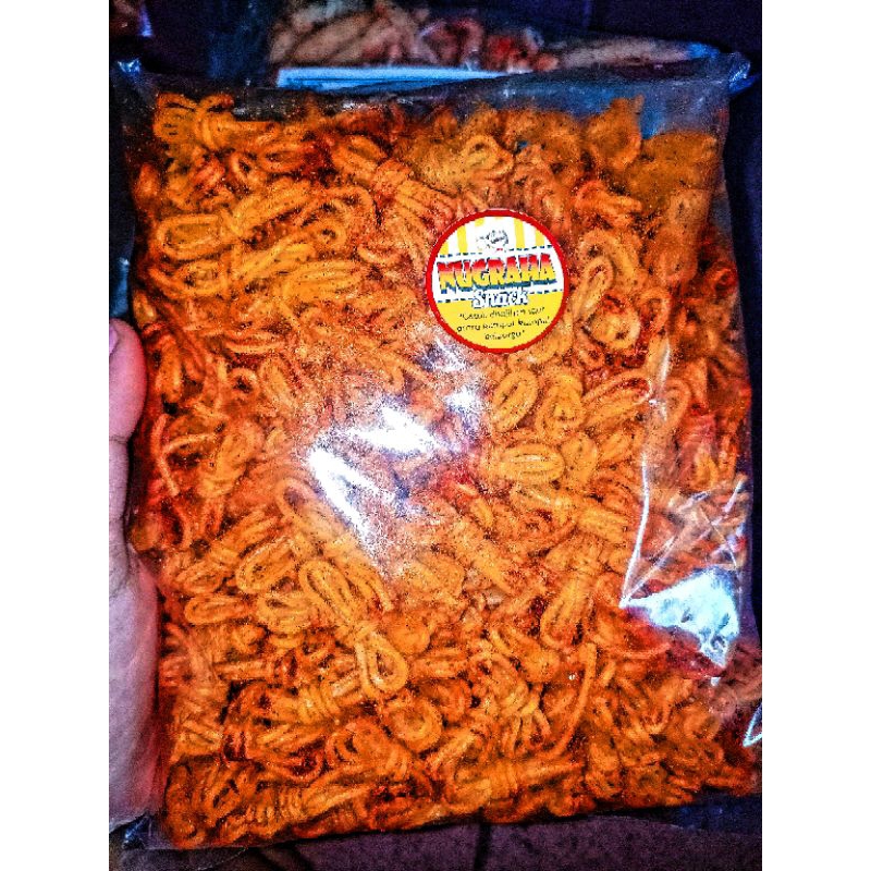 

Mie gulung/mie uwel pedas daun jeruk 1kg