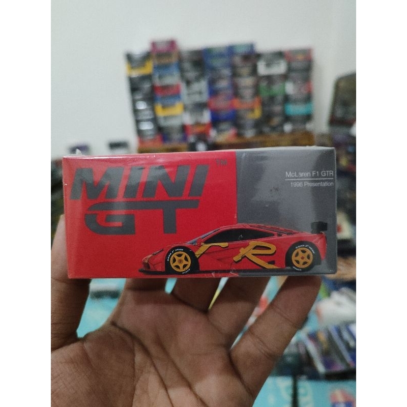 Mini GT 684 MCLaren F1 GTR Presentation