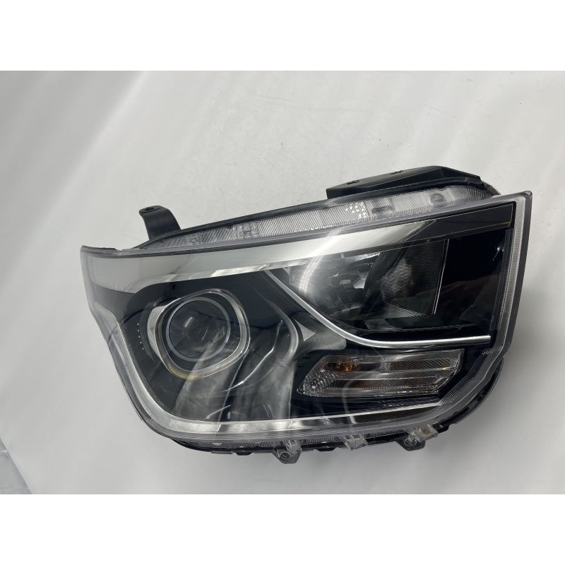 Head lamp lampu Depan Hyundai H1 KANAN H-1 Starex New Facelift 2018-UP 92102-4H620 Original Hyundai