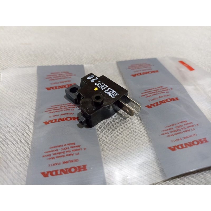 switch rem depan honda beat vario carbu fi original