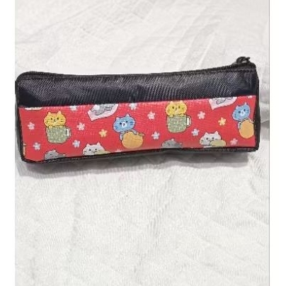 

Dompet,makeup,tempat pensil alat tulis boneka kucing