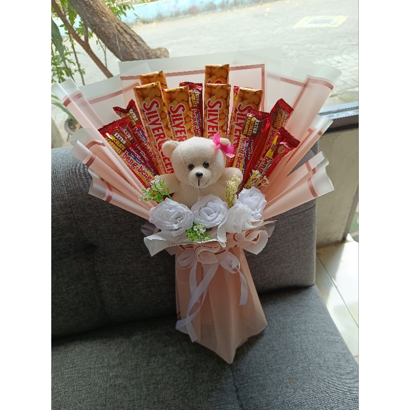 

buket boneka coklat roses Silverqueen Surabaya