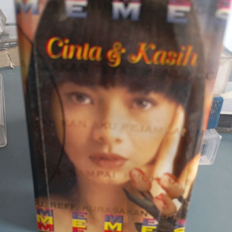 kaset memes cinta dan kasih