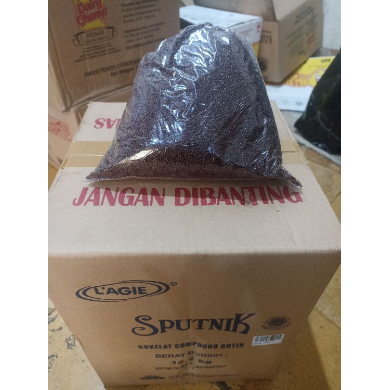 

coklat messes sputnik