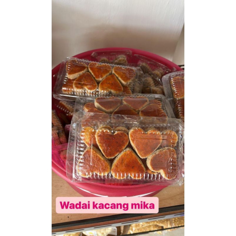 

KUE KERING KACANG AMOR ENAK MIKA