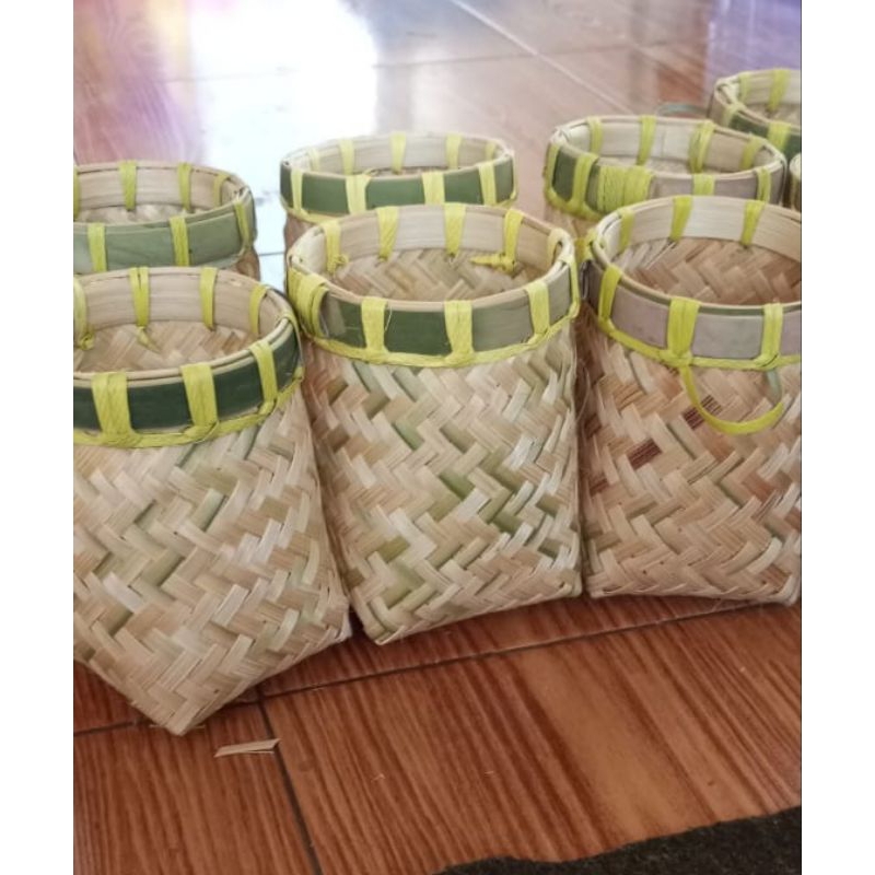 

tempat pensil bambu/tempat sendok/tempat garpu/tempat pensil/tempat vas bunga/tumbu/piti/tompo mini/besek tumbu/besek bulat/tempat garpu