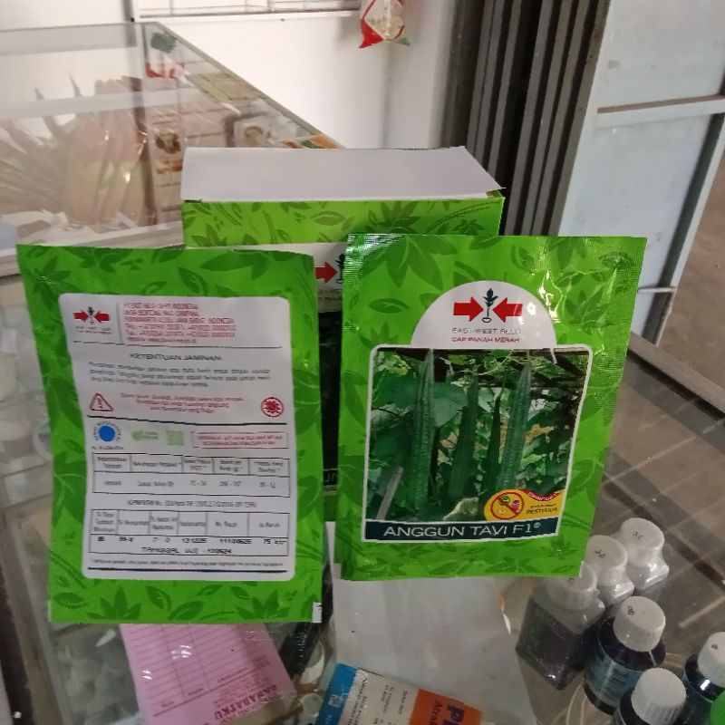 

Benih Tanaman Sayuran Gambas Oyong Jumbo Anggun Tavi F1 Expayed. 2026 Paling terbaru (Cap Panah Merah) Berat isi 10 gram isi 75 Butir Tahan Virus Gemini Kuning Puret Kriting daun Layu Fusarium