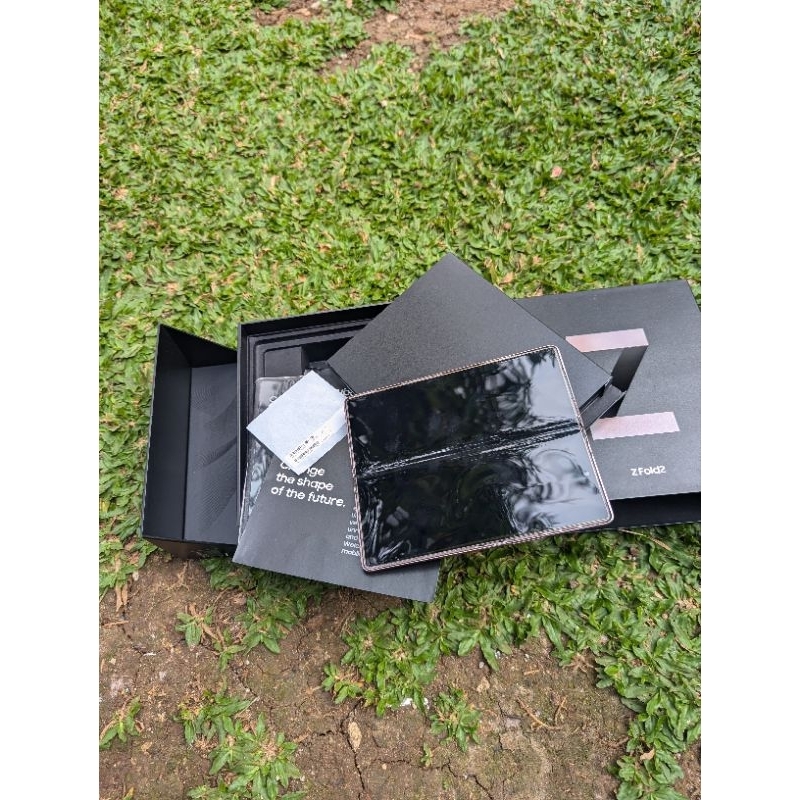 Mesin Samsung z fold 2