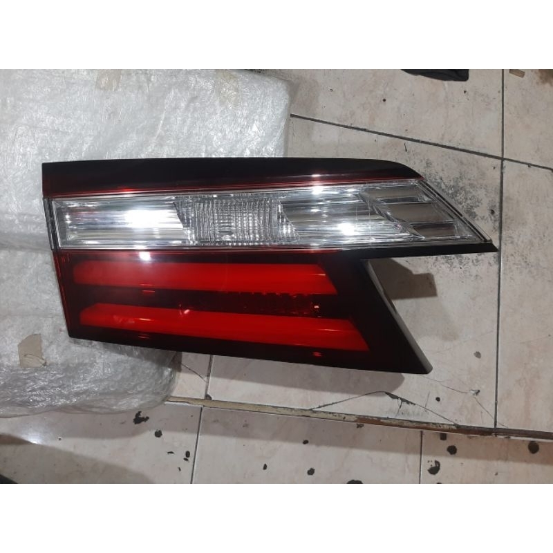 Reflektor bagasi Honda Odyssey tahun 2014