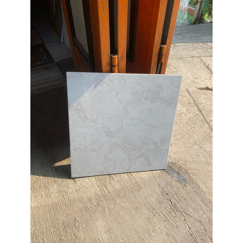 Keramik 50x50 limstone grey kia