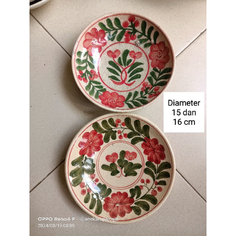 2 piring keramik lukis motif bunga untuk dekorasi hiasan dinding